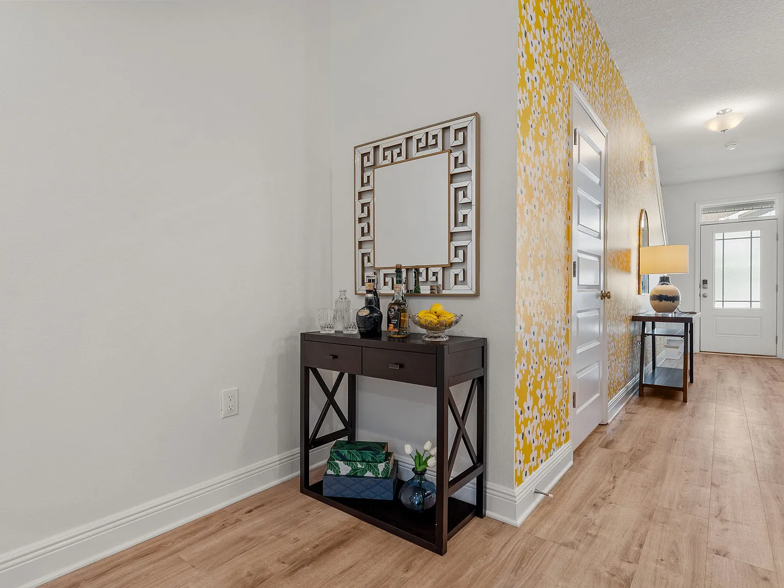3 bed, 2.5 bath, 1537 sqft, $2,800 — Photo 3