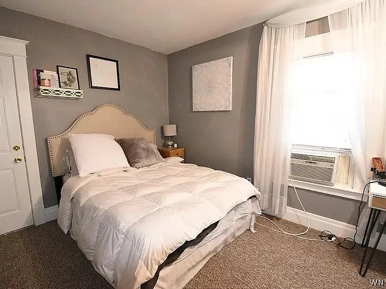 33 Shoreham Pkwy #1 — Photo 8