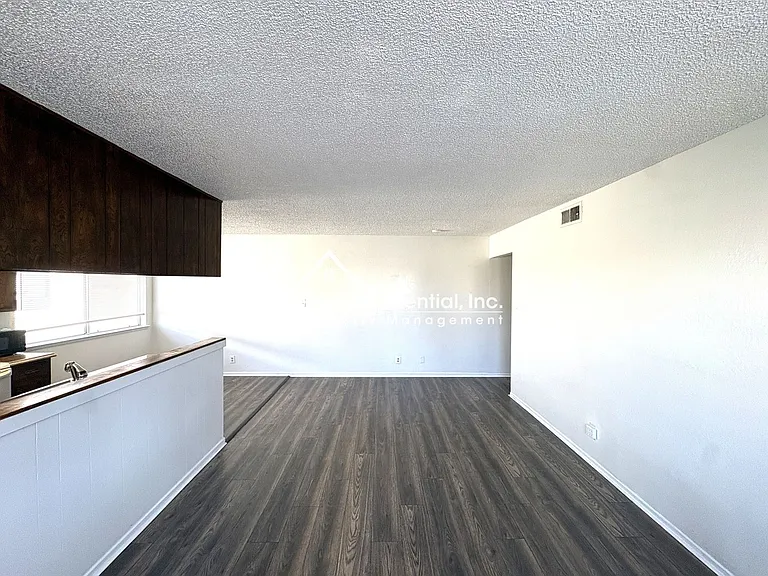 7368 Franklin Blvd #4 — Photo 6