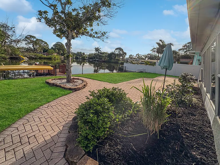 Back waterfront yard
