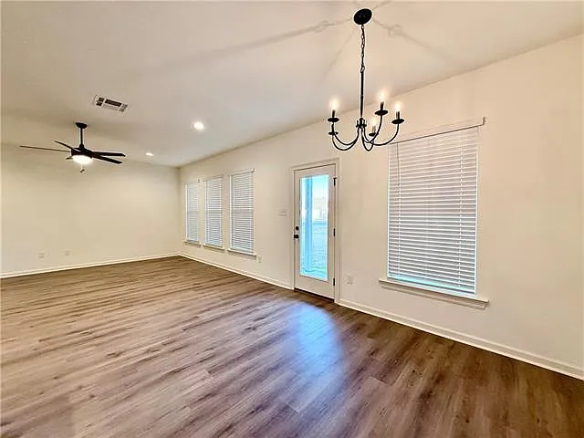 44236 Joe Louis Dr — Photo 7