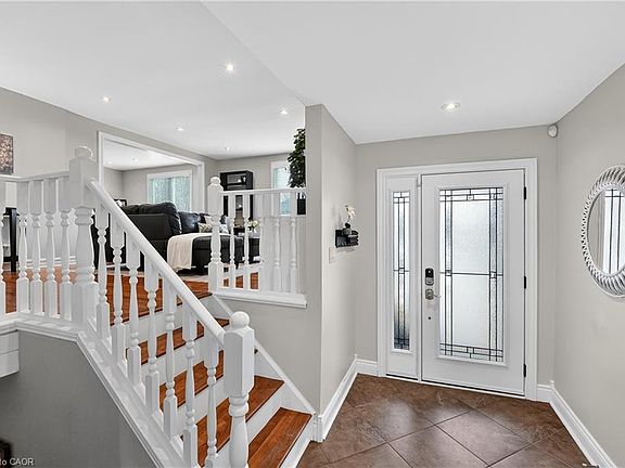 3rd image of 16 Samuel Rd