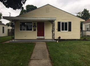 1906 Randolph St, South Bend, IN 46613