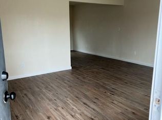 2061 E Saginaw Way #2061, Fresno, CA 93726
