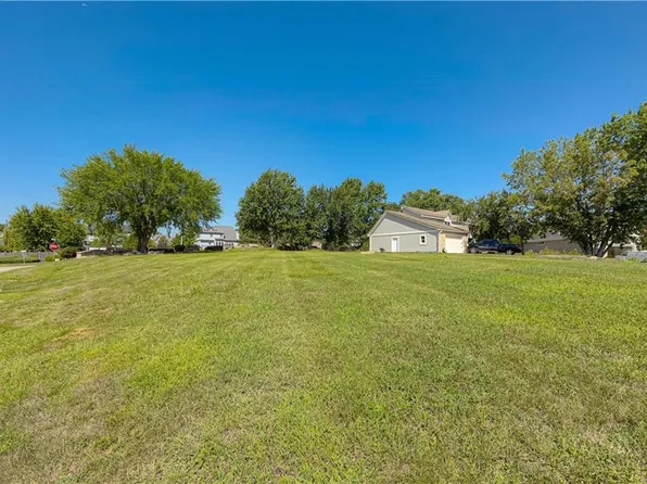 5400 W 154th St, Leawood, KS 66224