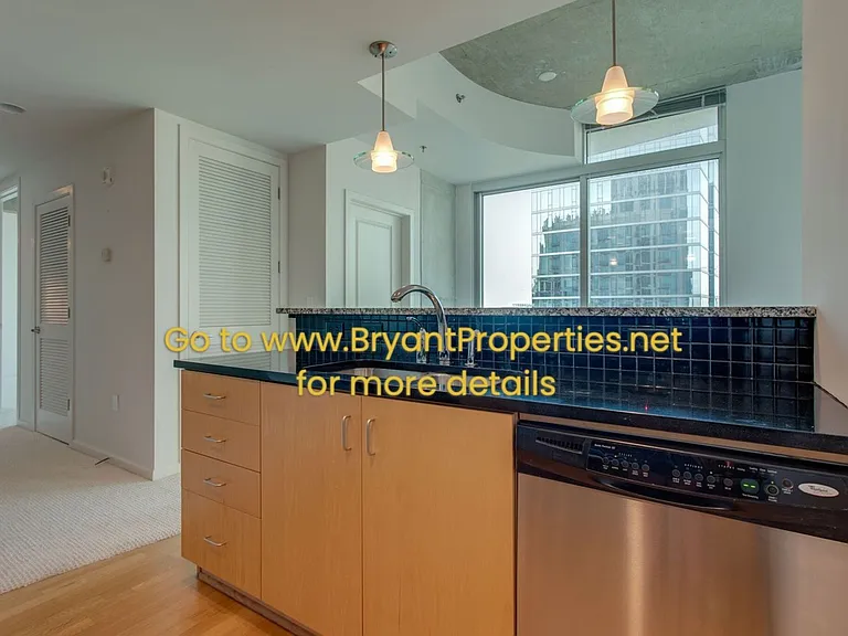 415 Church St #2402 — Photo 9