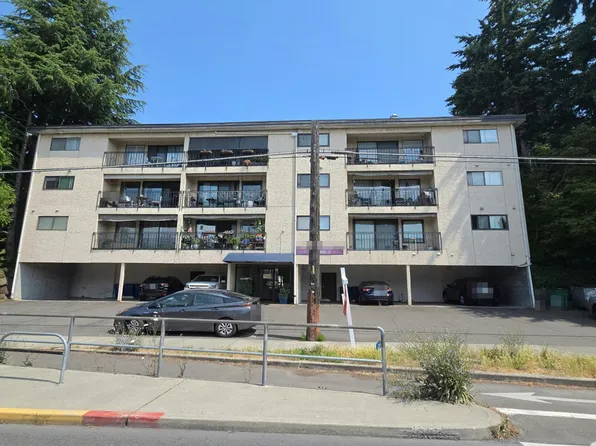 9710 Greenwood Ave N APT 204, Seattle, WA 98103