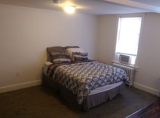 122 W Main St APT 1, Elkton, MD 21921