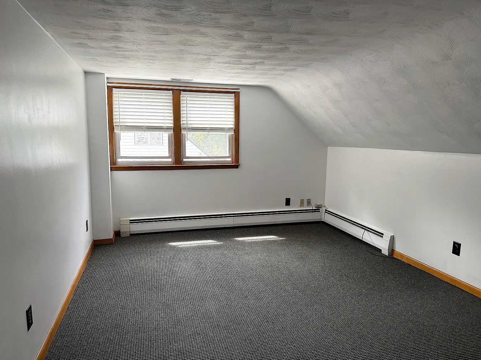 1 bed, 851 sqft, $2,495 — Photo 3