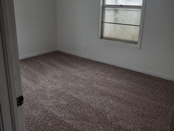 2nd image of 3613 NE 11th Ave