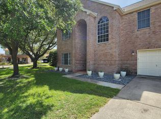 7221 Saint James Ct, Corpus Christi, TX 78413