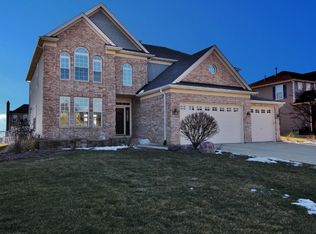 2780 Plante Rd, North Aurora, IL 60542