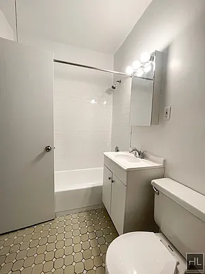 Rented by Highline Residential | media 8