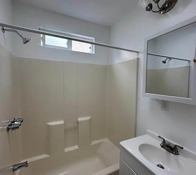 9733 Regent St #1/2 — Photo 11