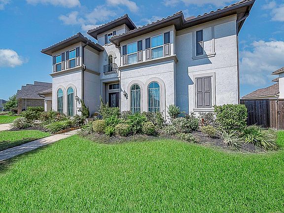 3rd image of 2714 Cranbrook Terrace Ln