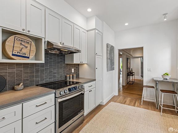 2nd image of 136 Parnassus Ave #2
