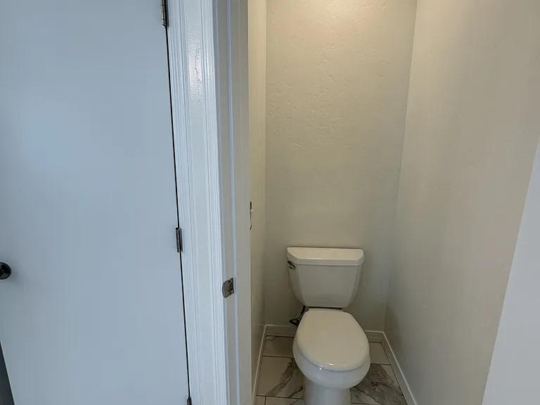 2941 W Calle Lucinda — Photo 20