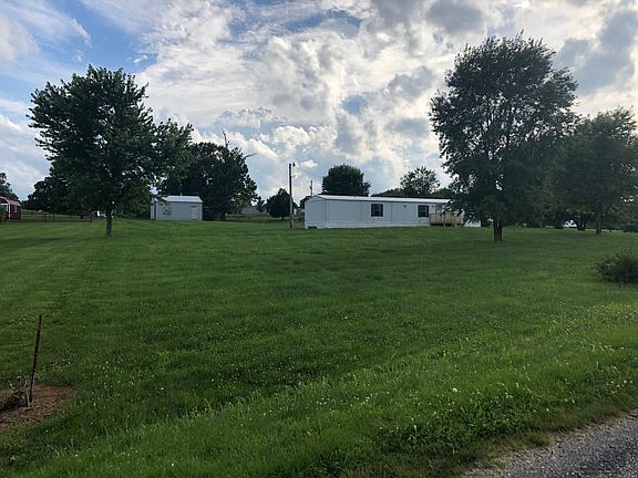 3rd image of 1185 Viers Ln