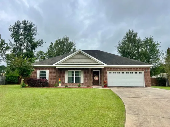 113 Hattiesburg Ct, Dothan, AL 36301