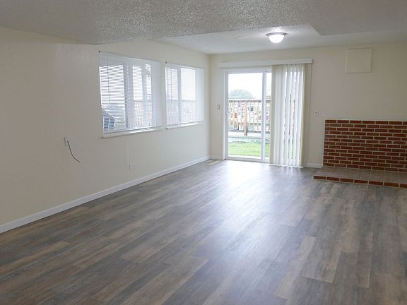 2nd image of 3926 Grand Ave #A