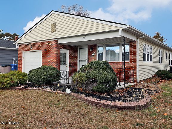 2nd image of 38 Woodstock Drive