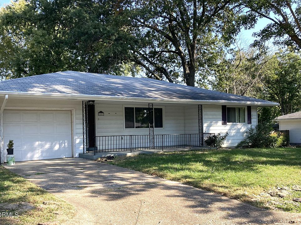 1st image of 500 Parkview Dr