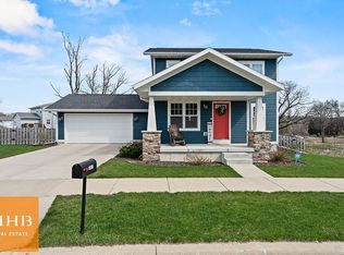 2417 Dunns Marsh Ter, Madison, WI 53711