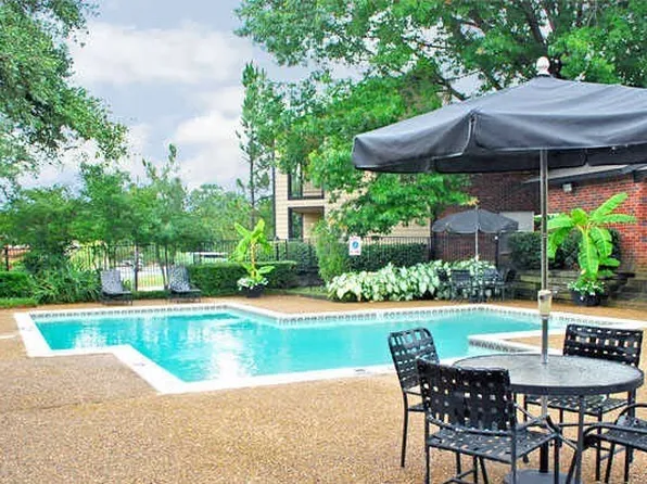 Autumn Glen, 5207 Hollytree Dr #1726, Tyler, TX 75703