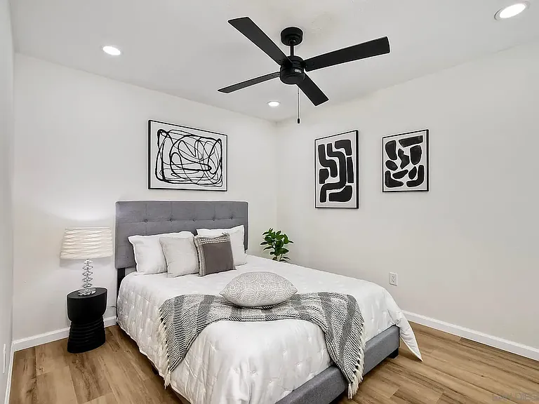 1817 E Grand Ave #72 — Photo 13