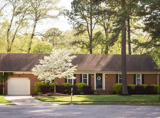 600 Montebello Cir, Chesapeake, VA 23322