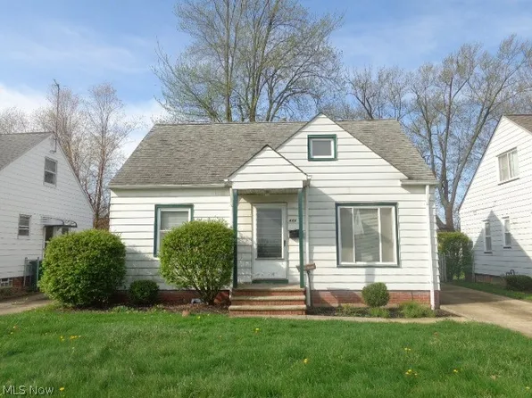 448 E 328th St, Willowick, OH 44095