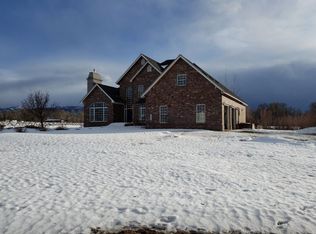 11940 Gooch Hill Rd, Gallatin Gateway, MT 59730