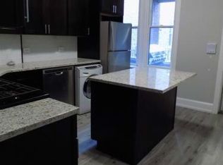 909 N Leavitt St APT 2R, Chicago, IL 60622