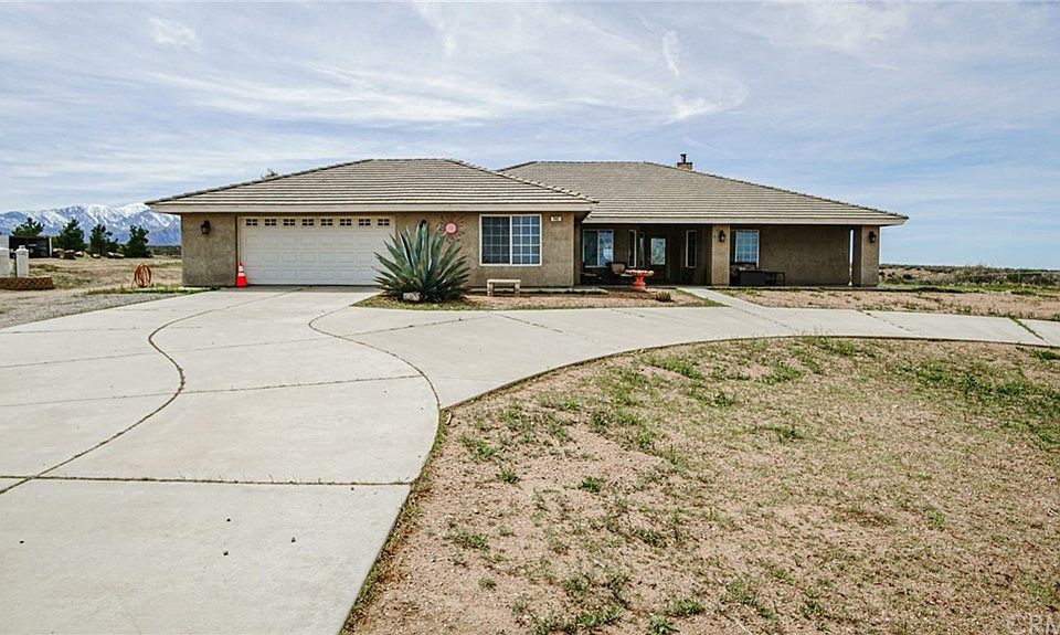7492 Shasta Rd, Phelan, CA 92371 Zillow