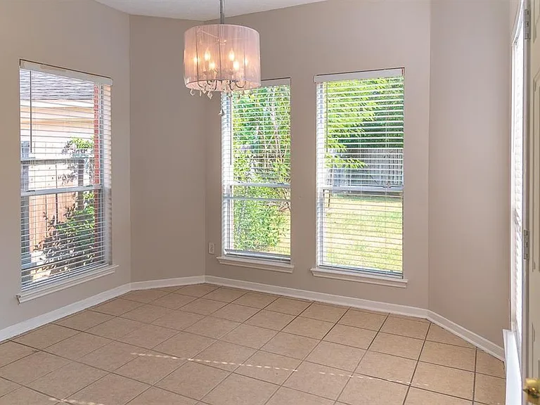 15411 Seminole Canyon Dr — Photo 19