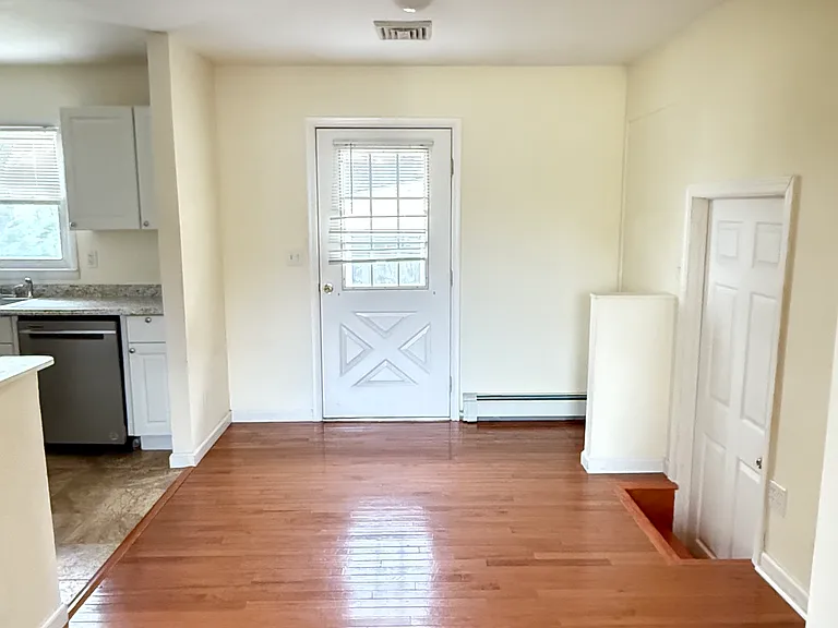 50 W Lake Dr — Photo 4