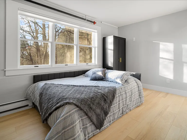 504 Stewart Ave — Photo 63