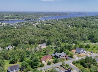 153 Hawthorn Rd, Mahone Bay, NS B0J2E0