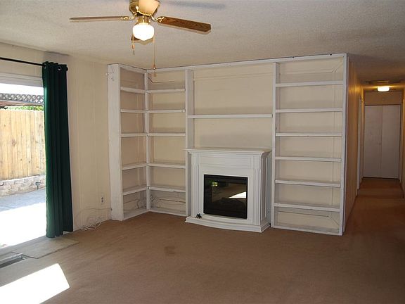 4th image of 803 E Greenbrae Dr