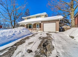 2 Agnes St, Barrie, ON L4M 2S2