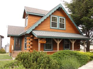 1213 Upper Pacific Dr, Whitethorn, CA 95589