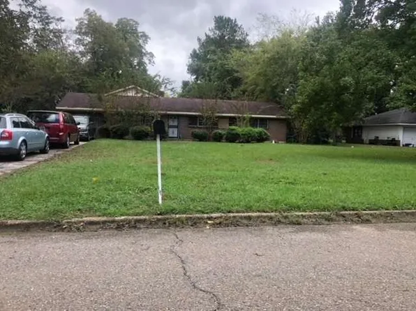 2816 Greenbriar Rd, Montgomery, AL 36111