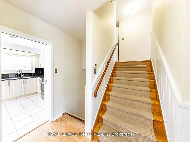 83 Deep Dene Dr #MAIN — Photo 26