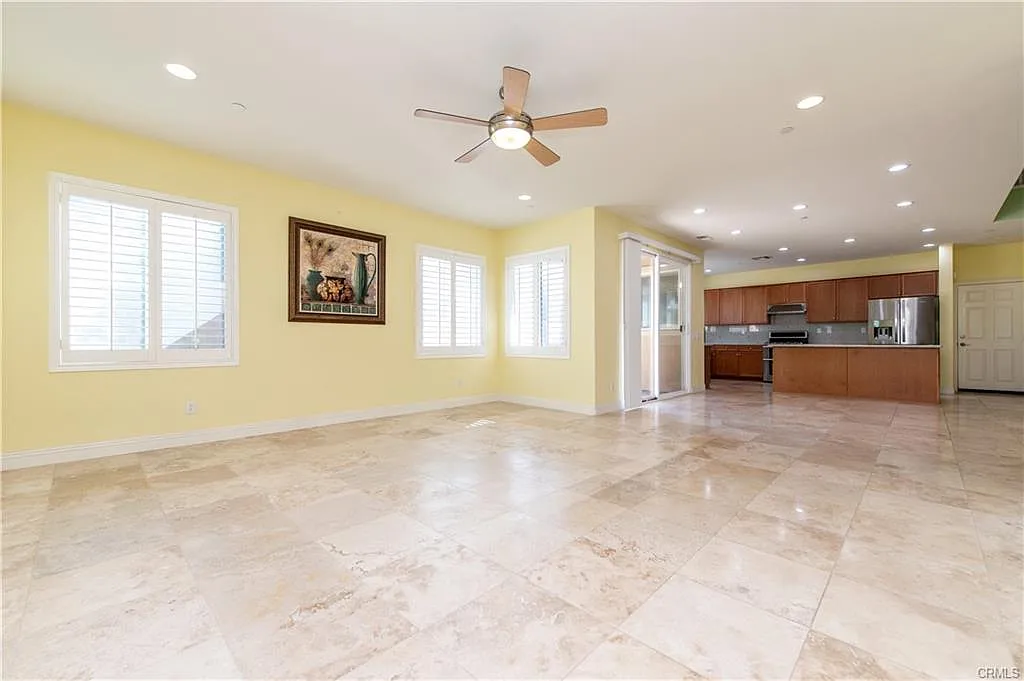 3 bed, 2099 sqft, $3,500 — Photo 4