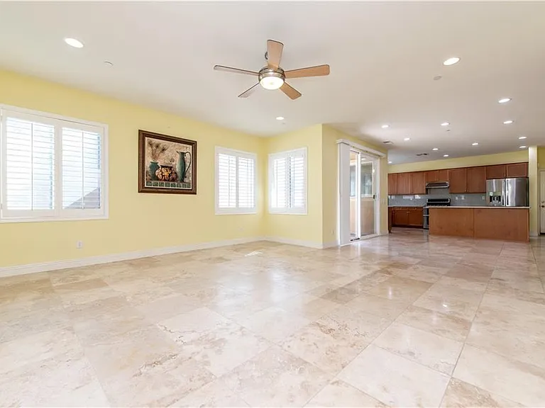 7271 Enclave Dr — Photo 4