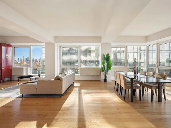 440 Kent Ave APT 22C, Brooklyn, NY 11249