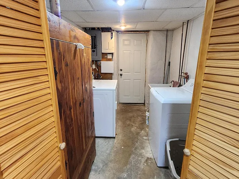 5819 Bustleton Ave — Photo 31