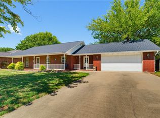 344 Wilson Dr, Gentry, AR 72734