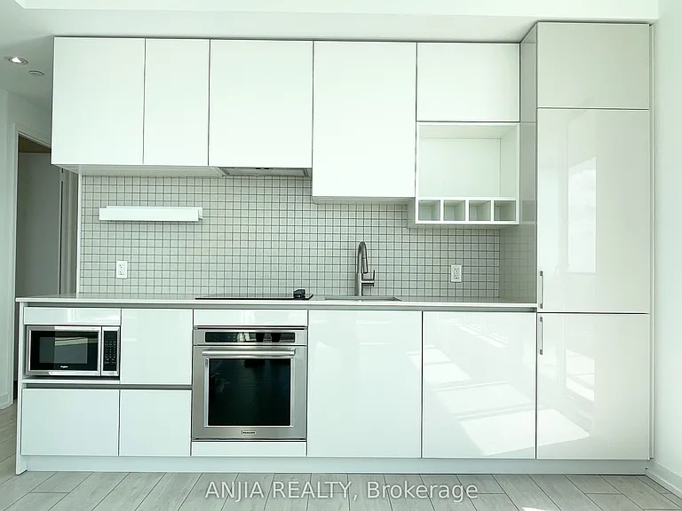 950 Portage Pkwy #5706 — Photo 8
