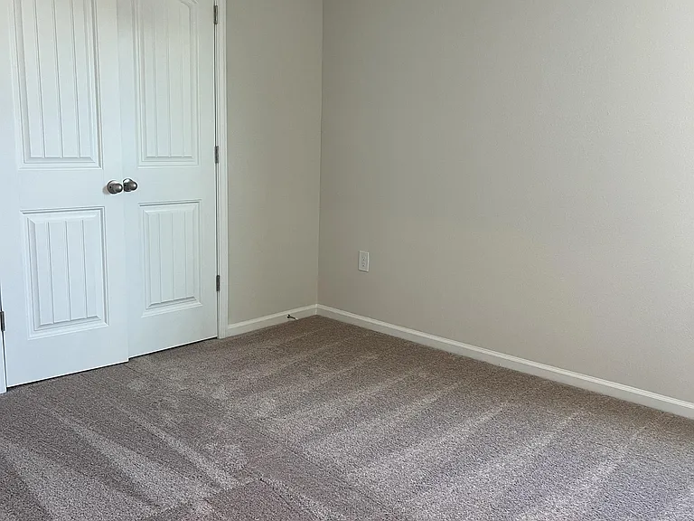529 Hawley St — Photo 10